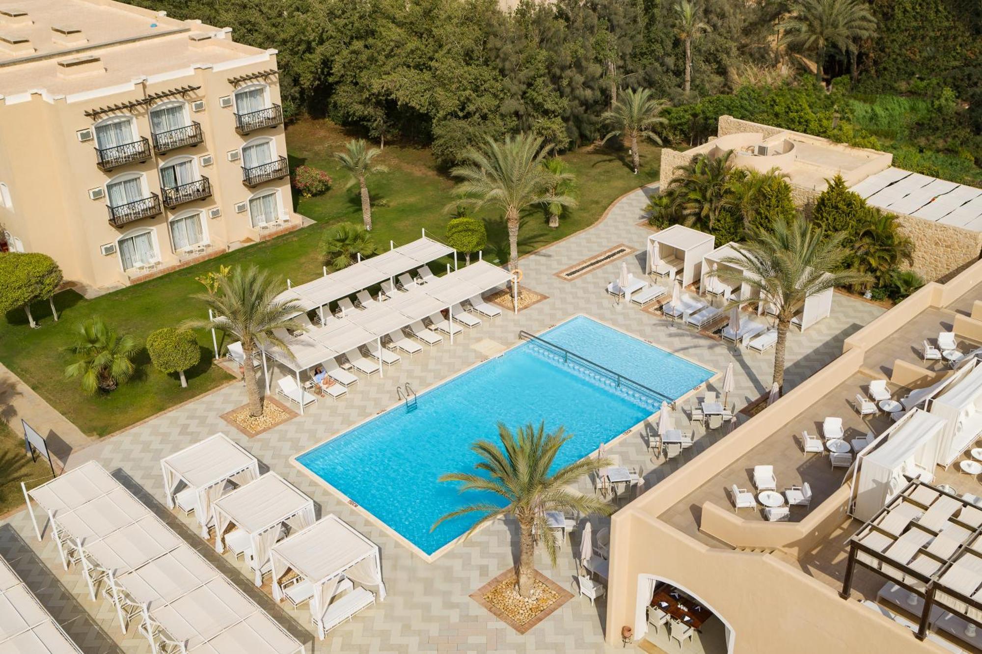 Jaz Neo Almazino, Almaza Bay Hotel Majid Abu Zayd ภายนอก รูปภาพ
