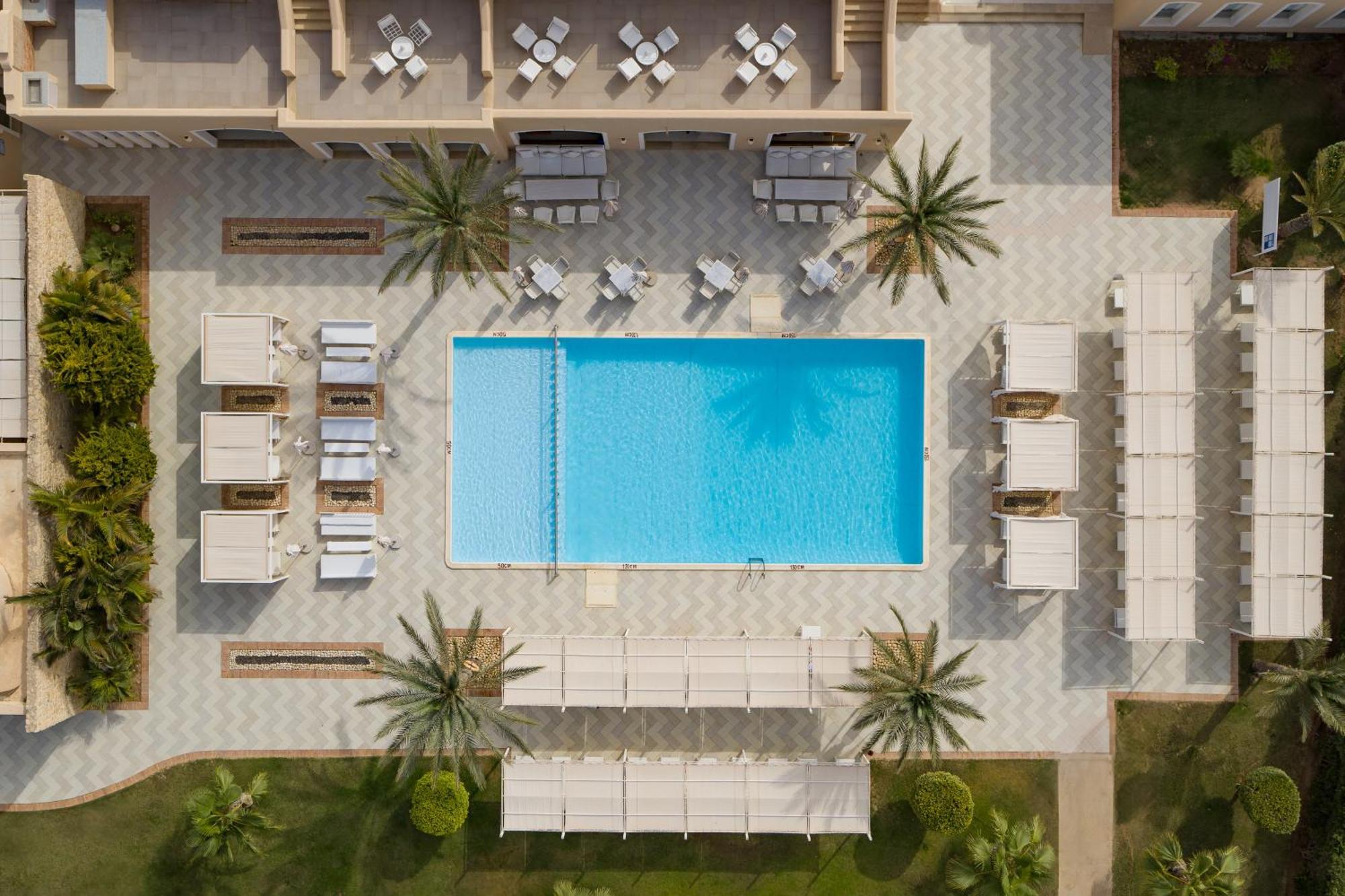 Jaz Neo Almazino, Almaza Bay Hotel Majid Abu Zayd ภายนอก รูปภาพ